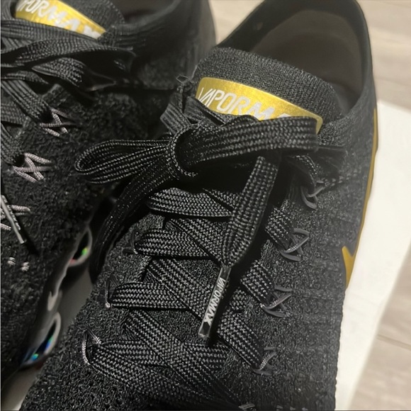 Nike Vapormax Flyknit 2 - Picture 11 of 16